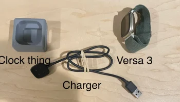 Зарядное устройство для часов Versa 3