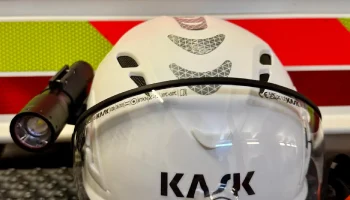 Kask Superplasma P7R держатель 2