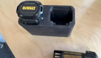 Настенное крепление для батареи Dewalt 8 В 1