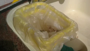 Держатель мешка для мусора под умывальник Держатель мешка для мусора под умывальник