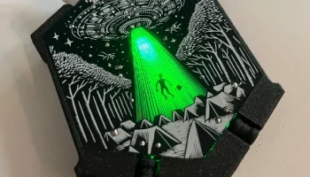 Чехол для EMF Explorer Badge v2.2 и v2.3