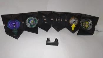 Модульный дисплей и футляр Trigon Bit-Lock Beyblade X.