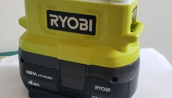 Магнитный адаптер для аккумулятора Ryobi......