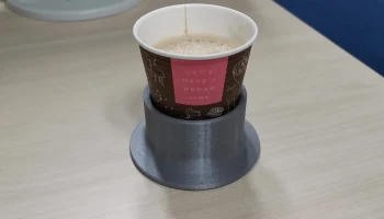 Магнитный держатель чашки