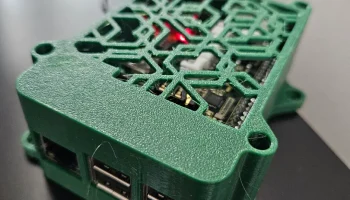 Чехол PI 3 B+ с местом для головных уборов