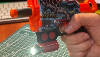 Тактический фонарик для X-Shot Skins Menate Dart Blaster Тактический фонарик для X-Shot Skins Menate Dart Blaster