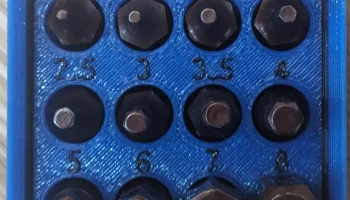 Держатель бит с маркировкой и встроенными магнитами Gridf... 1