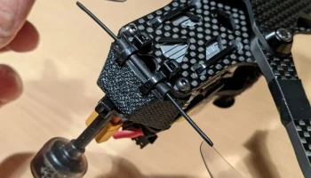 Крепление антенны для Micro Apex 1