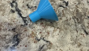 Воронка для бутылки с водой