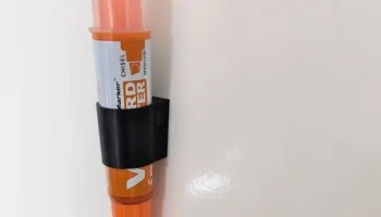 Магнитный держатель маркера для доски......