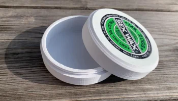 Контейнер для воска для серфинга Sex Wax.........