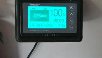Монтажная коробка для монитора батареи Renogy RBM500 2