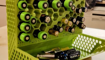 Холодильник или отдельный органайзер для батареек типа А...