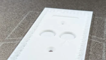 Philips Hue Dimmer магнитное крепление GIRA System 55 1