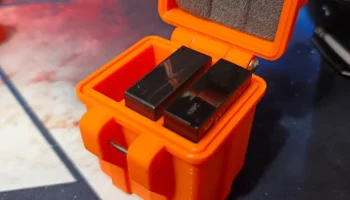 Чехол для аккумулятора Canon LP-E12 2