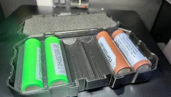 Вставка 18650 для коробки Caliburn Tenet Box