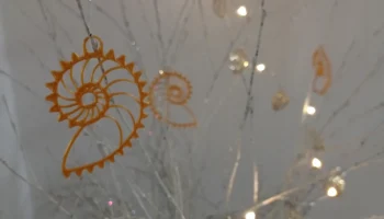 Рождественское украшение в форме аммонита... 2
