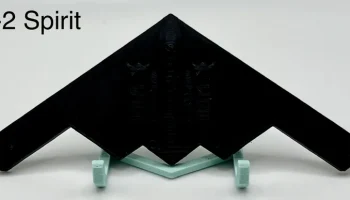 Подробный магнит B-2 Spirit 1