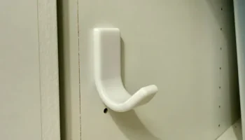 Крючок для крепления к отверстию полки (например, IKEA M... 2