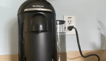 Держатель капсул Nespresso Vertuo под шкафом подходит дл... 1