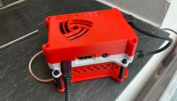 Корпус для базовой станции FlightRadar24 Raspberry Pi и а...