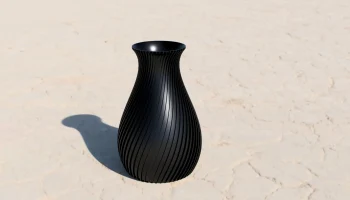 Изящная спиральная ваза
