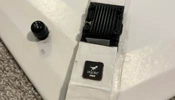 Крыло Mini Arrow RC - корпус FC, держатель видеопередатчи...