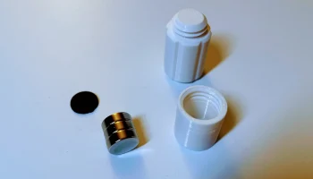 Magnet pen