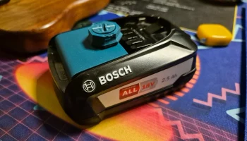 Держатель батареи Bosch Green 18 В для мультиборда 1