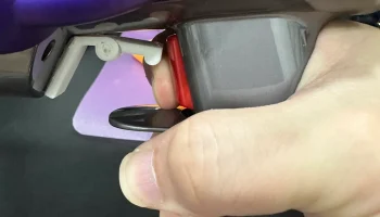 Блокировка триггера Dyson V10. 3