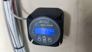 Держатель для поверхностного монтажа монитора батареи Vi... 2