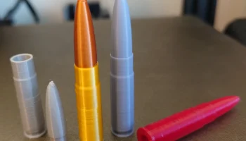 Реплика .300 AAC Blackout и защелкивающаяся крышка......