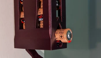 Настенный магазин для батарей v2 (скелет)