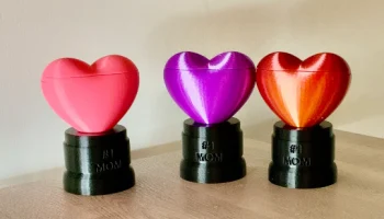 Подарочная коробка Heart Trophy с магнитной крышкой.........