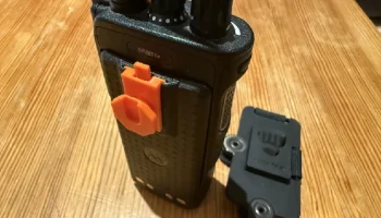 Совместимый с KlickFast разъем для радио Motorola (замен...