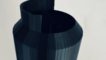 Контейнер с краевой кромкой для остатков нити и мелких пр... 1