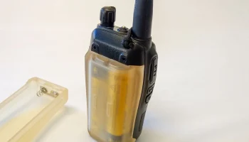 Адаптер батареи 18650 для Baofeng UV-B5/B6 1