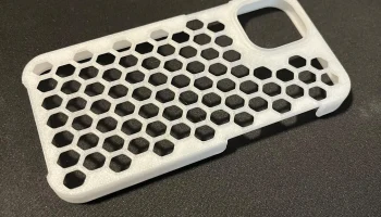 Мини-футляр для iPhone 13 с большими промежутками для кн...