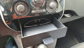 Автомобильный ящик 1Din 1