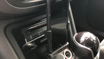 Автомобильный держатель для iPhone8 с док-станцией для S... 2