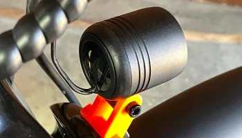 Крепление вилки для переднего фонаря Aventon Level 2 2
