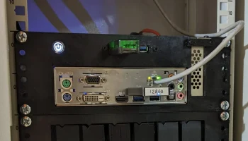 Корпус Mini ITX для 10-дюймовой стойки