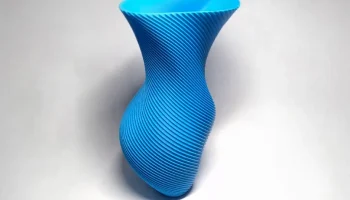 Wavy Vase 1