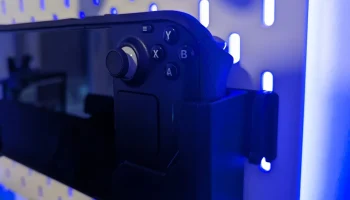 Дека Steam + держатель кейса для Skadis 1