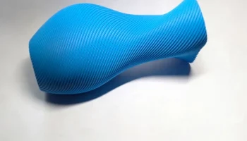 Wavy Vase 2