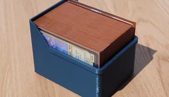 Коробка с запирающейся сдвижной крышкой... 1