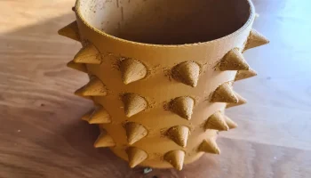 Spike Vase 4