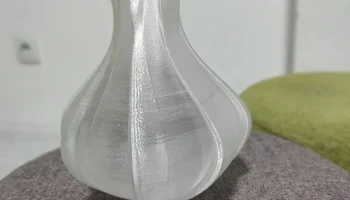 Ves Vase
