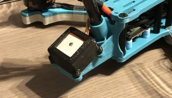 Крепление для модуля GPS и антенны VTX на раме дрона TBS ...