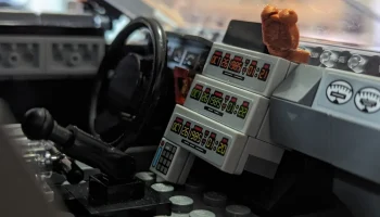 Будильник для Leco Icons BTTF Delorean Будильник для Leco Icons BTTF Delorean